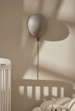 Alice & Fox BIBI Væglampe Ballon, Lysegrå