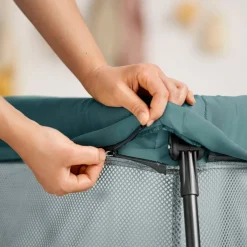 BabyBjörn Light Weekendseng, Mørkegrøn