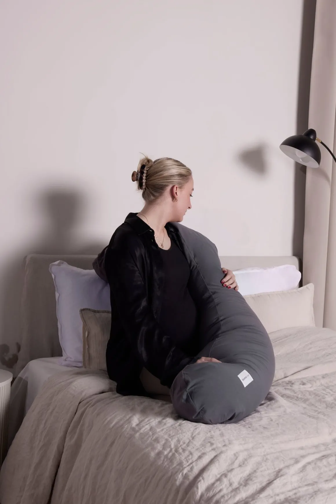 Beemoo CARE Graviditets- & Ammepude, Dark Grey