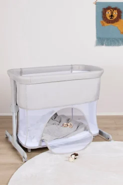Beemoo CARE 2-i-1 Bedside Crib & Kravlegård, Light Grey