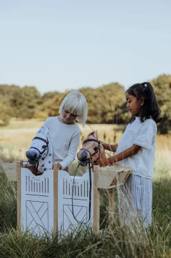 byASTRUP Hesteboks til 4 Kæpheste