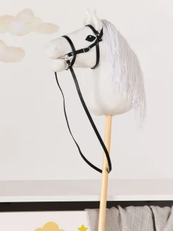 Cloudberry Castle Kæphest Tova