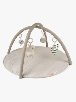 Done By Deer Lalee Aktivitetscenter, Sand