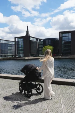 Lionelo Azura Løbevogn, Black Onyx