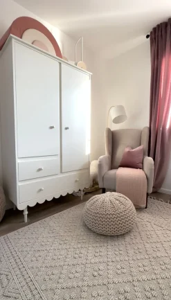 Wood Luck Babushka Garderobeskab, Hvid