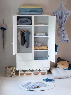 Wood Luck Babushka Garderobeskab, Hvid